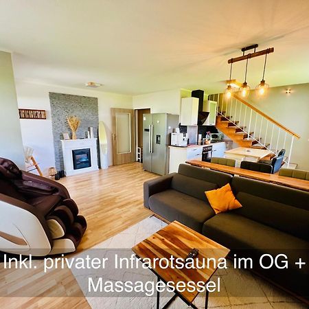 Mitten Im Schwarzwald Mit Infrarot-Sauna Und Garagenparkplatz Schönwalde Exterior foto
