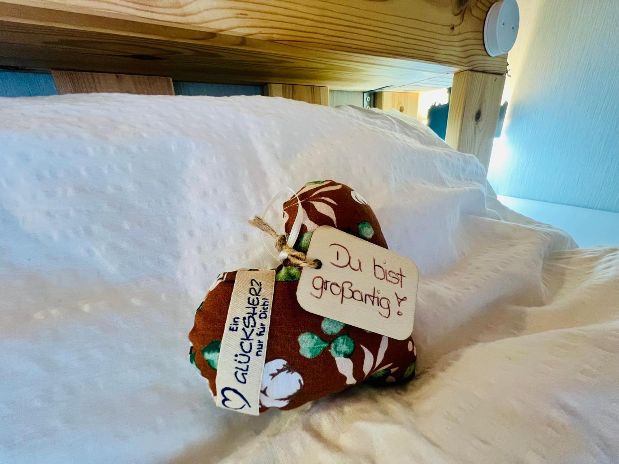 Mitten Im Schwarzwald Mit Infrarot-Sauna Und Garagenparkplatz Schönwalde Exterior foto